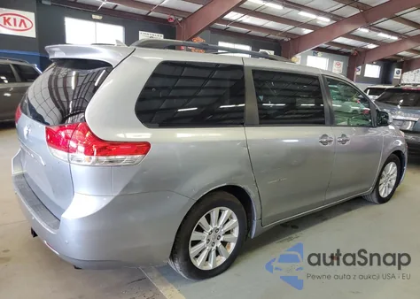 2011 Toyota Sienna Xle z USA, uszkodzony, nr VIN 5TDDK3DC4BS006272